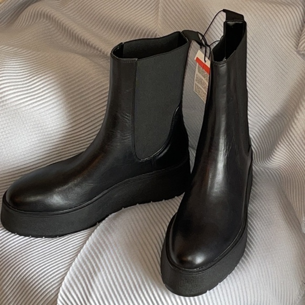 NWT Zara Black Leather Platform Chelsea Boots 8